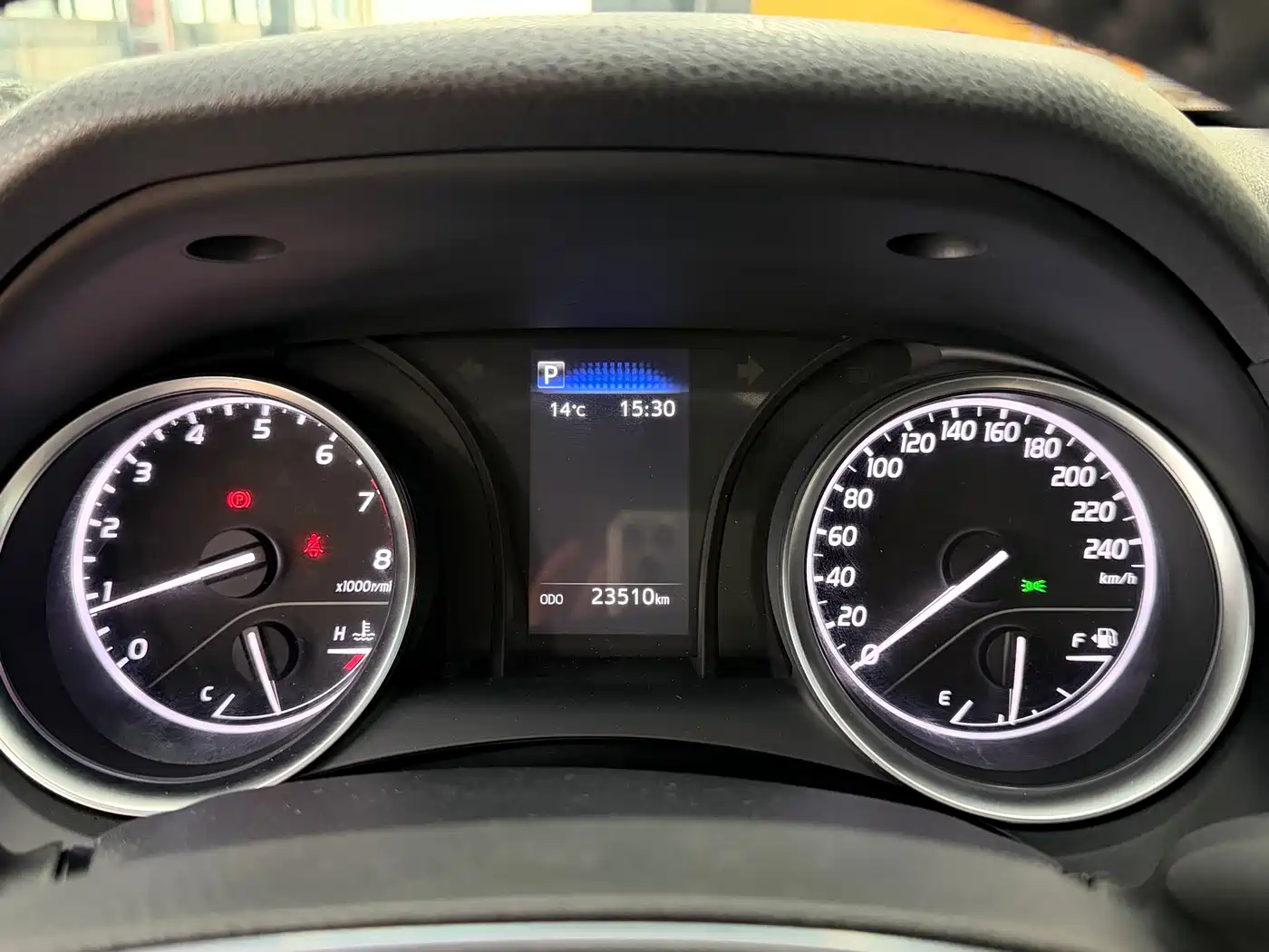 Toyota Camry 2024 2.0E Elite Edition фото 18