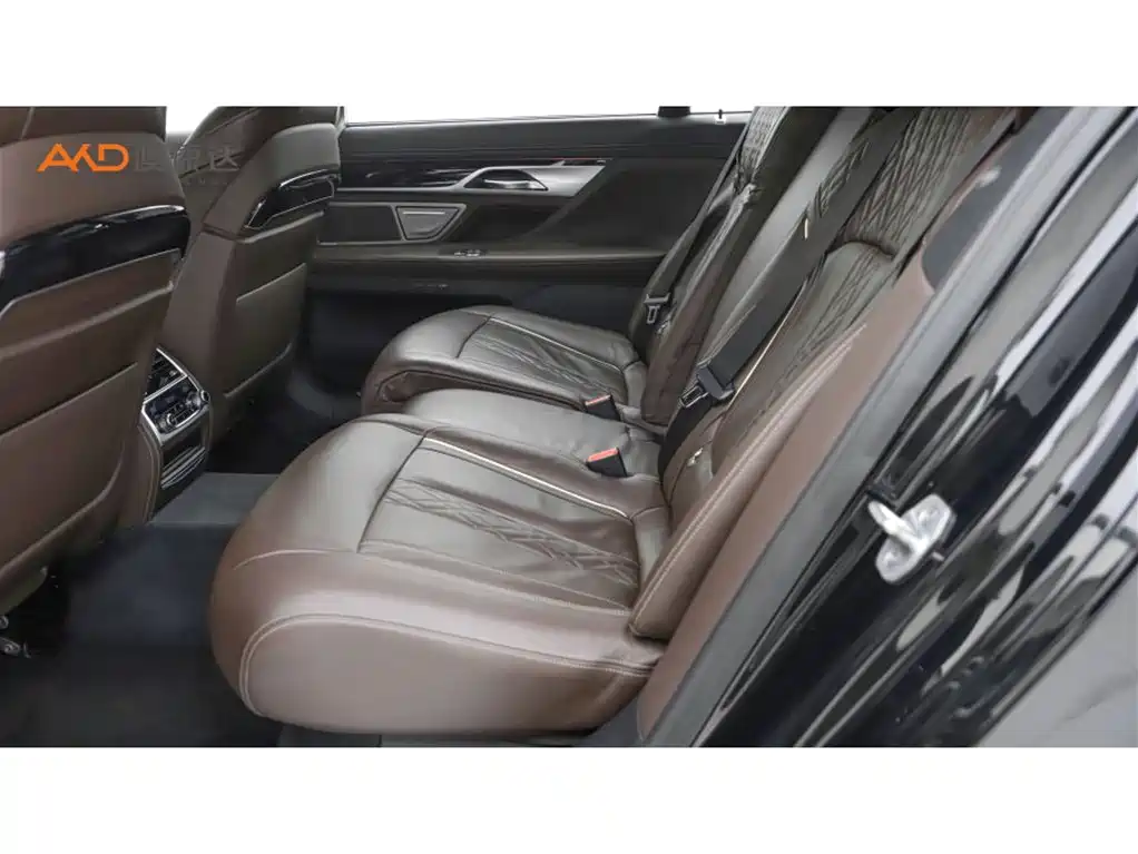 BMW 7 Series 2021 Model 730Li M Sport Package фото 7