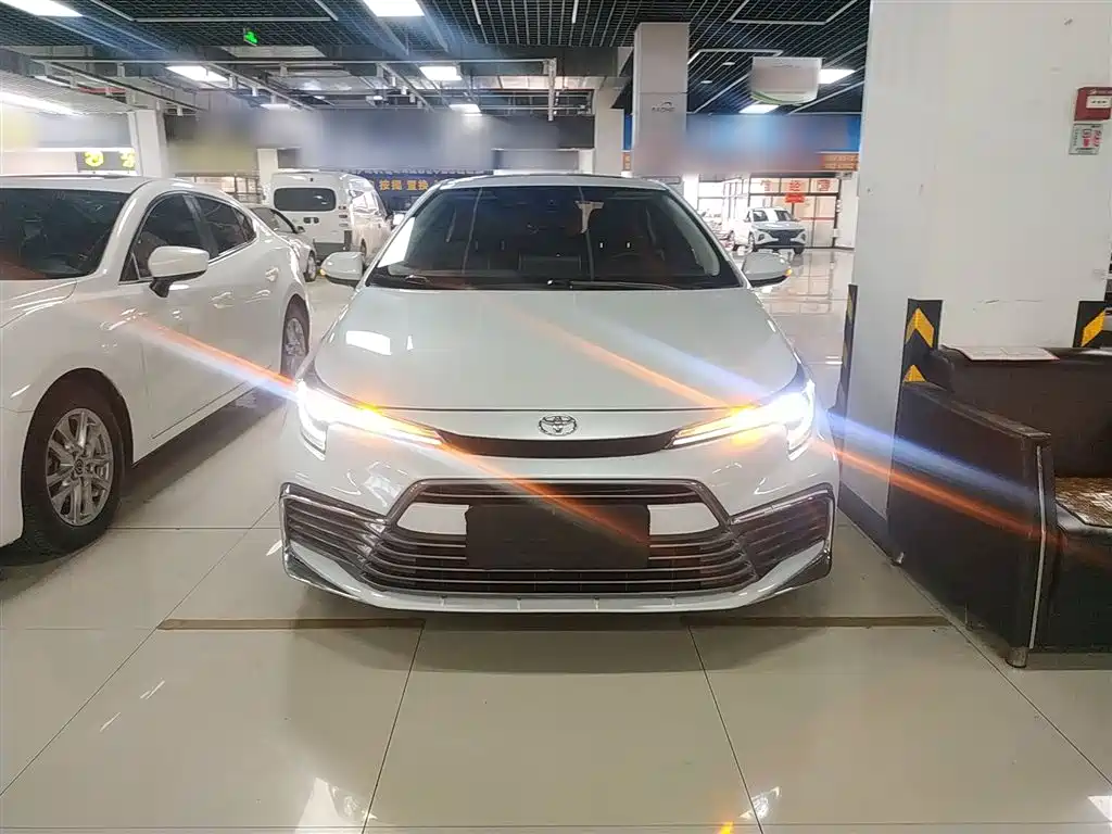 Toyota Levin GT 2023 2.0L Luxury Edition фото 3