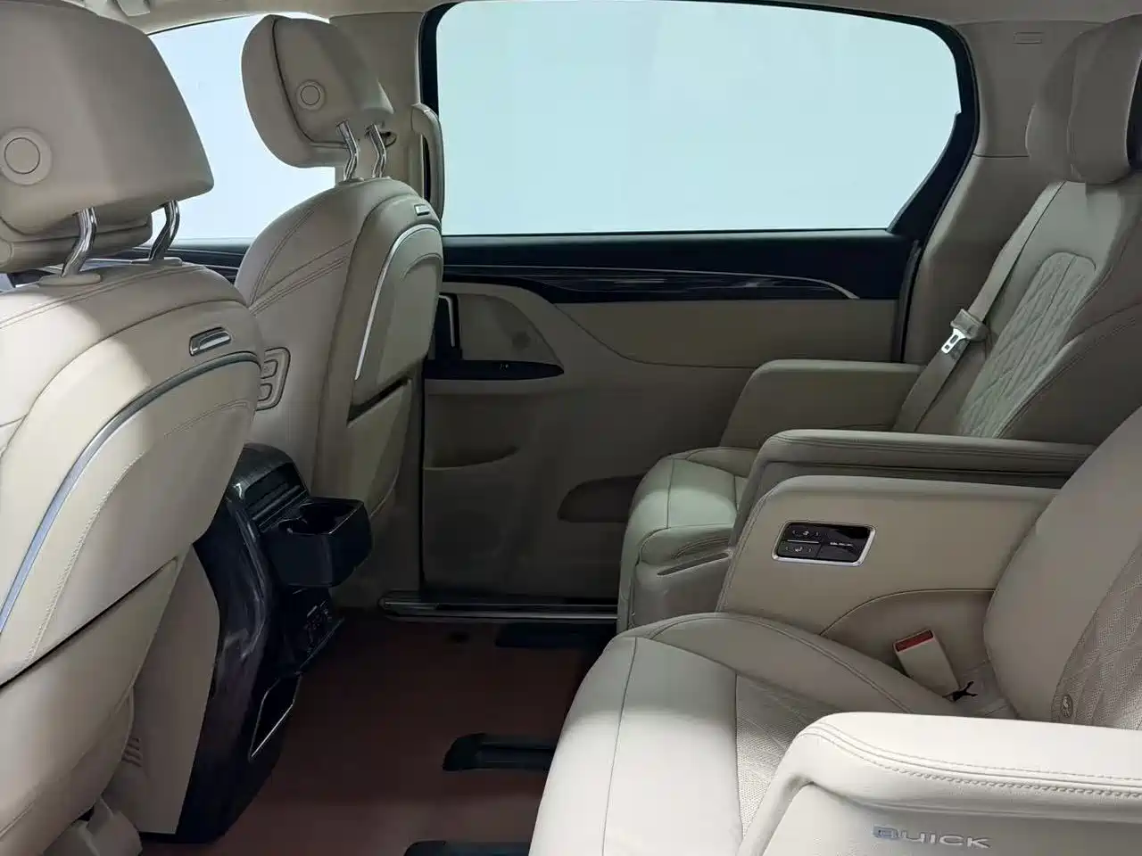 Buick GL8 2023 ES Landmaster Luxury фото 5