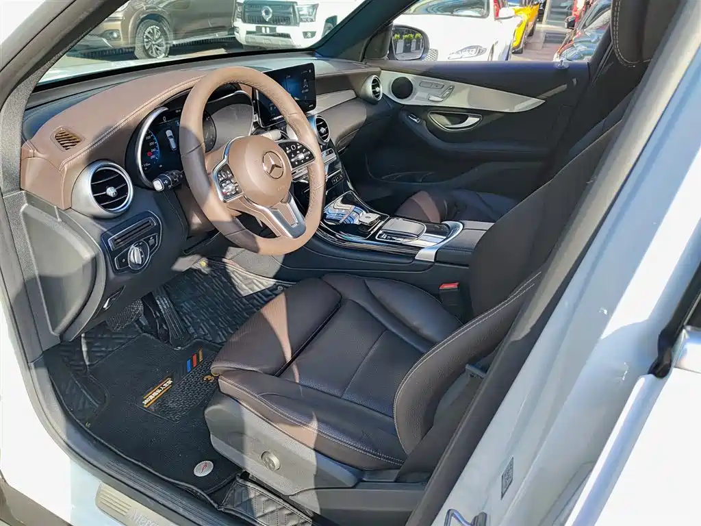 Mercedes-Benz GLC 2022 Facelift III GLC 260 L 4MATIC Dynamic фото 7