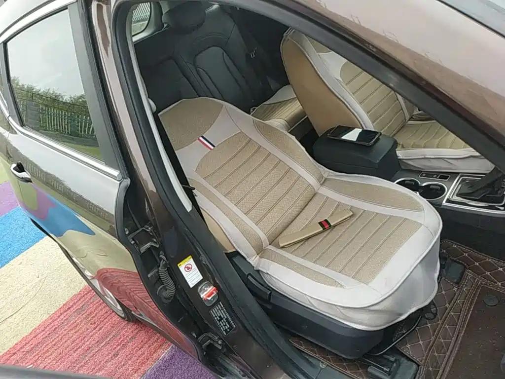Haval H2 2015 2015 1.5T Automatic 2WD Premium Edition