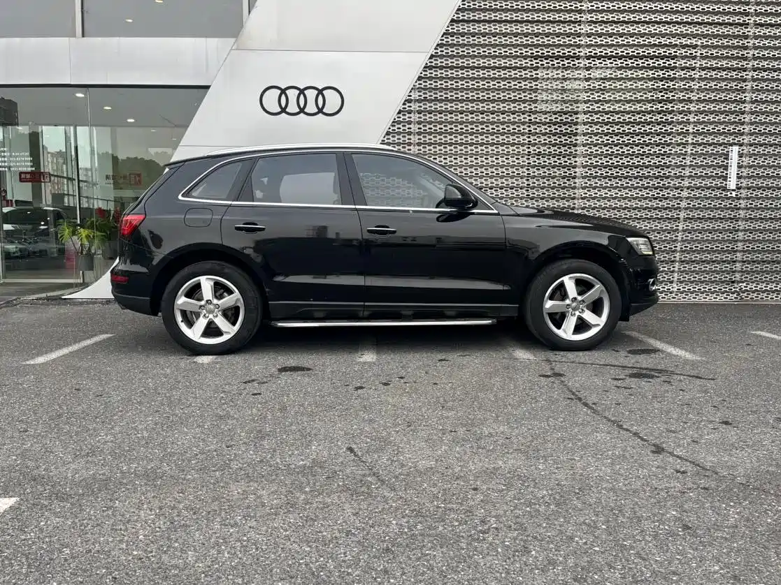 Audi Q5 2016 40 TFSI Technology Model фото 3