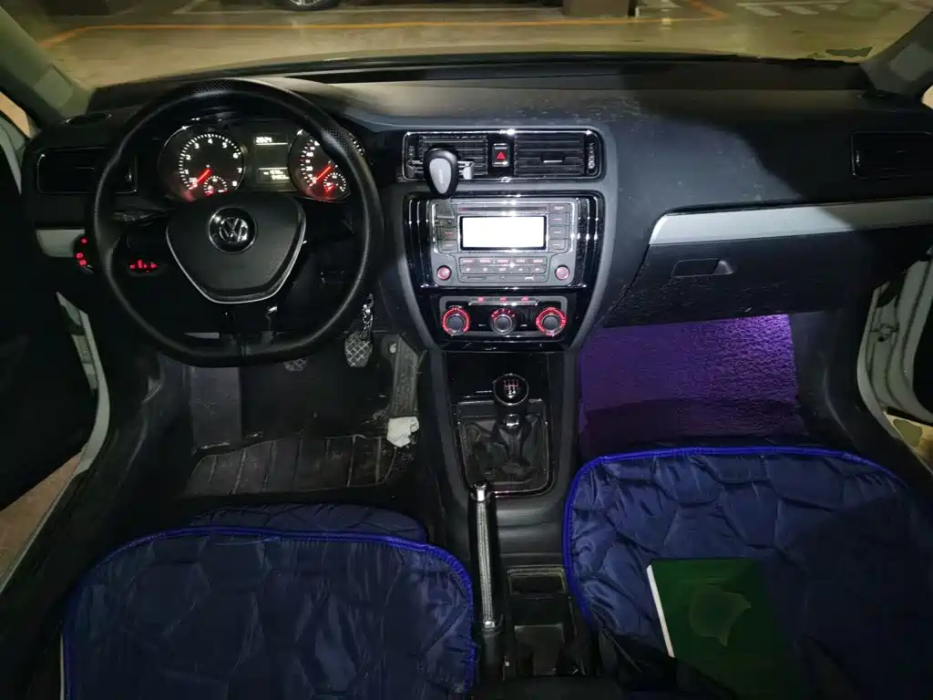 Фото 5 - Volkswagen Sagitar
