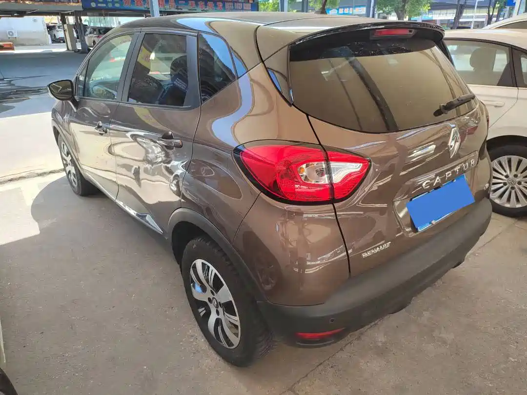 Renault Captur 2016 2015 1.2T Automatic Comfort Edition