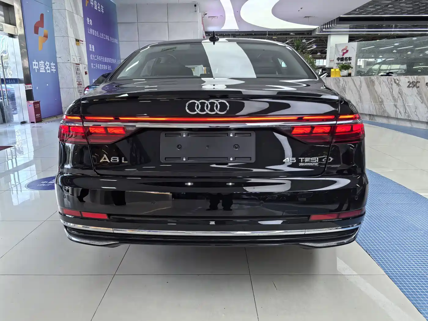 Audi A8 2026 2025 A8L 45 TFSI quattro Luxury