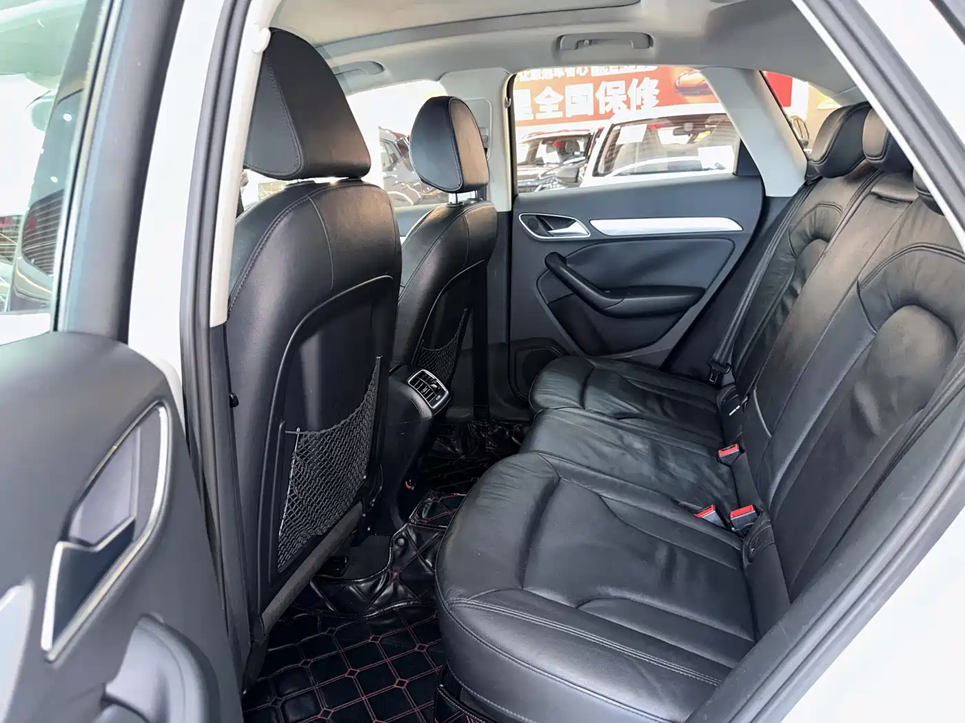 Audi Q3 2015 35 TFSI quattro Technology фото 12