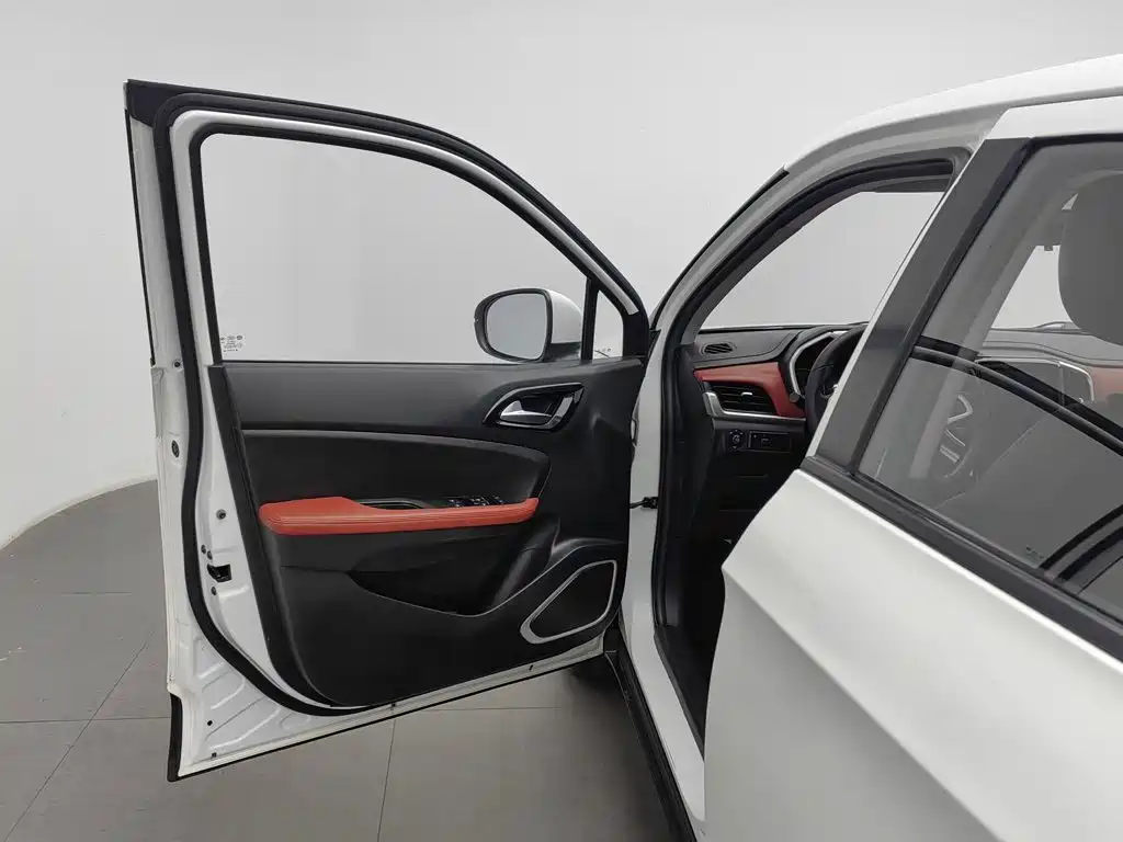 Zhonghua V3 2018 2017 1.5L Automatic Smart