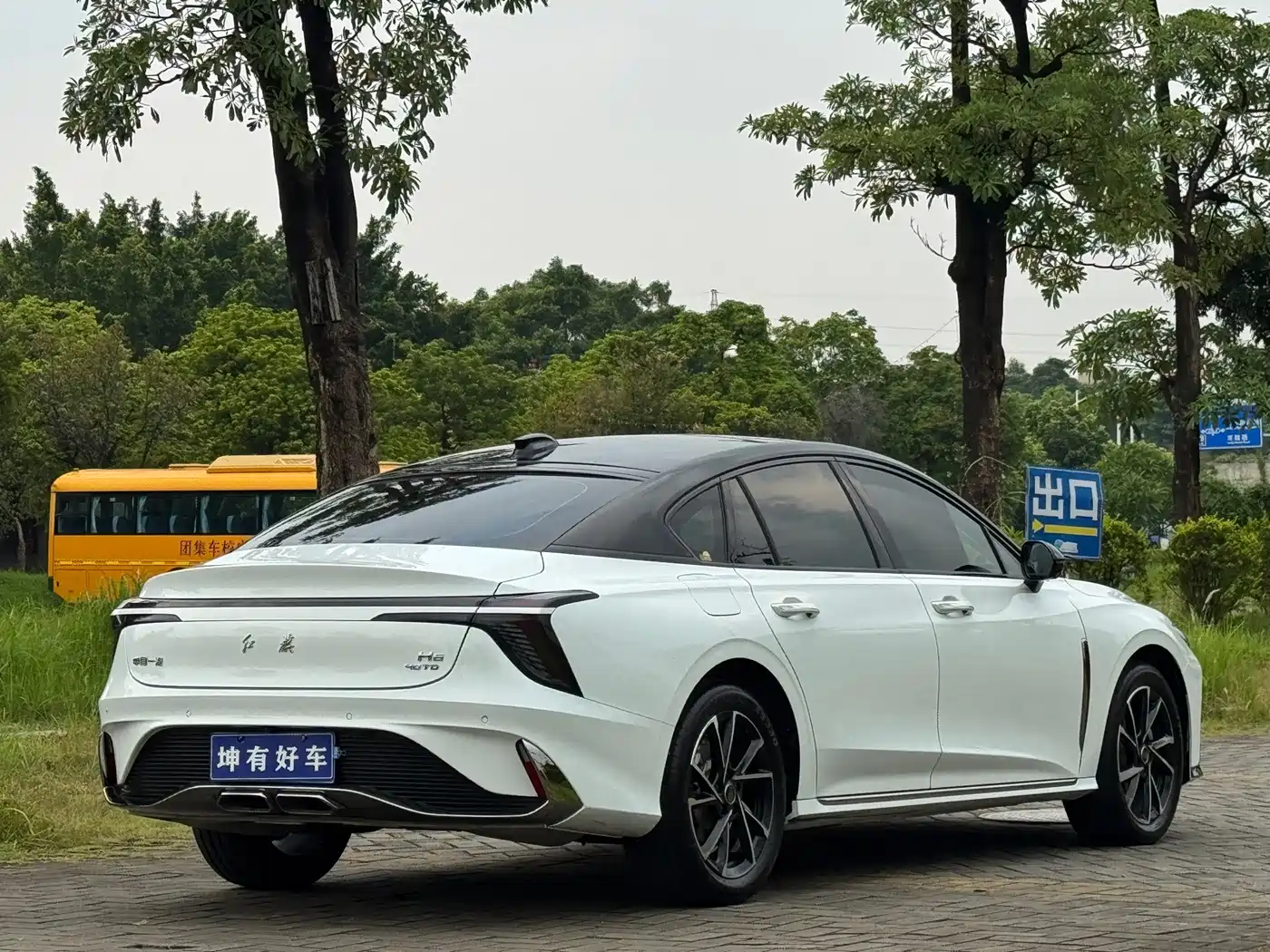 Hongqi H6 2025 2025 Model 2.0T Beauty Edition