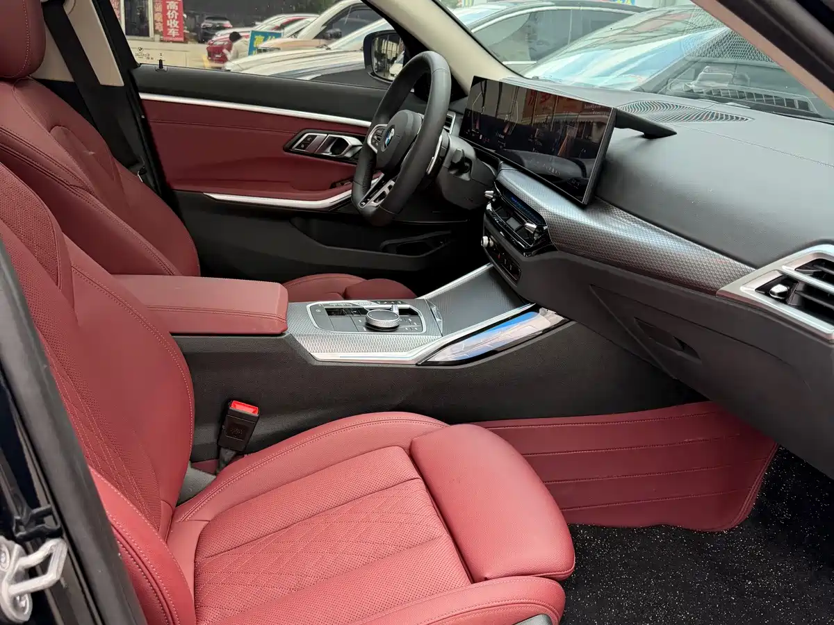 BMW 3 Series 2026 2026 330Li M Sport Shadowline Package