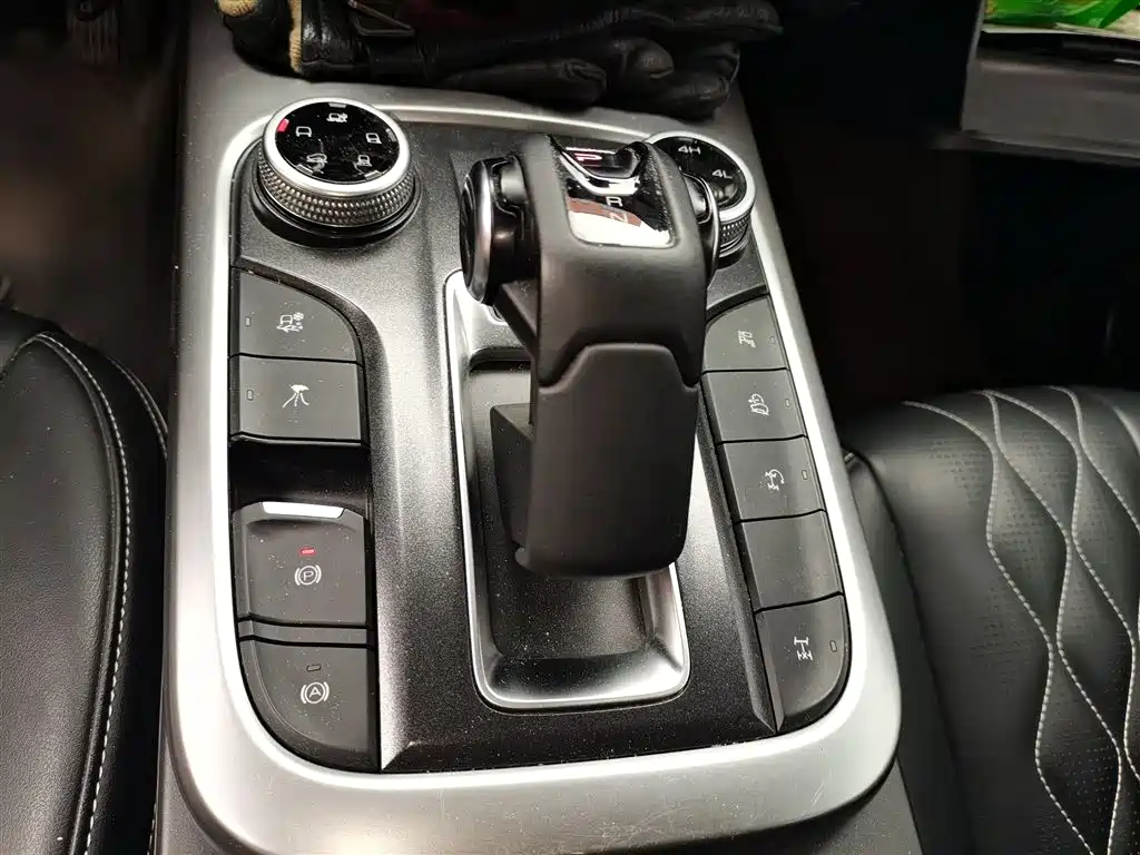 Tank 300 2021 Off-road Edition 2.0T Challenger фото 7