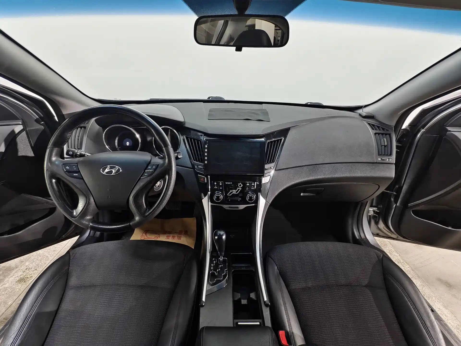 Фото 9 - Hyundai Sonata