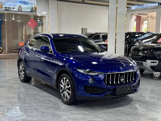 Maserati Levante 2018 3.0T Standard Edition — фото 3