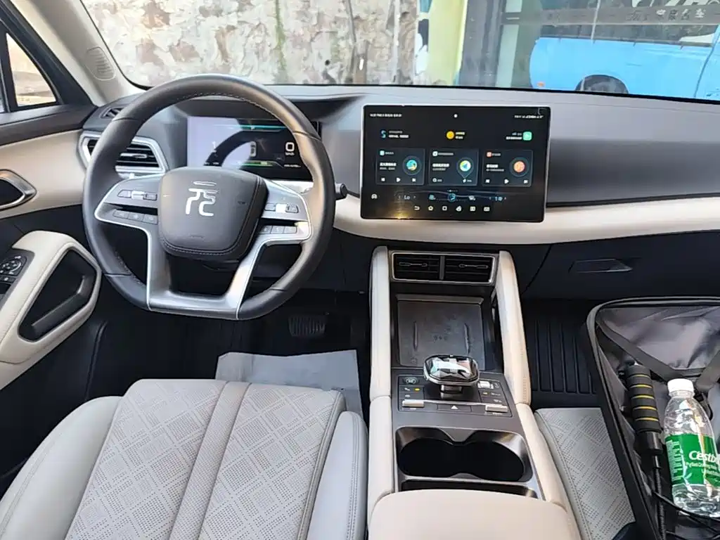 BYD Yuan UP 2025 2024 401KM Surpass Edition