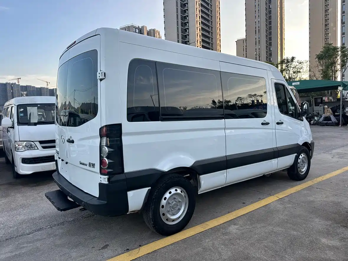 JAC Motors Star锐 2023 2022 2.0T Fuel King PLUS Express Edition Medium Wheelbase 7-Seater HFC4DB3-2E4