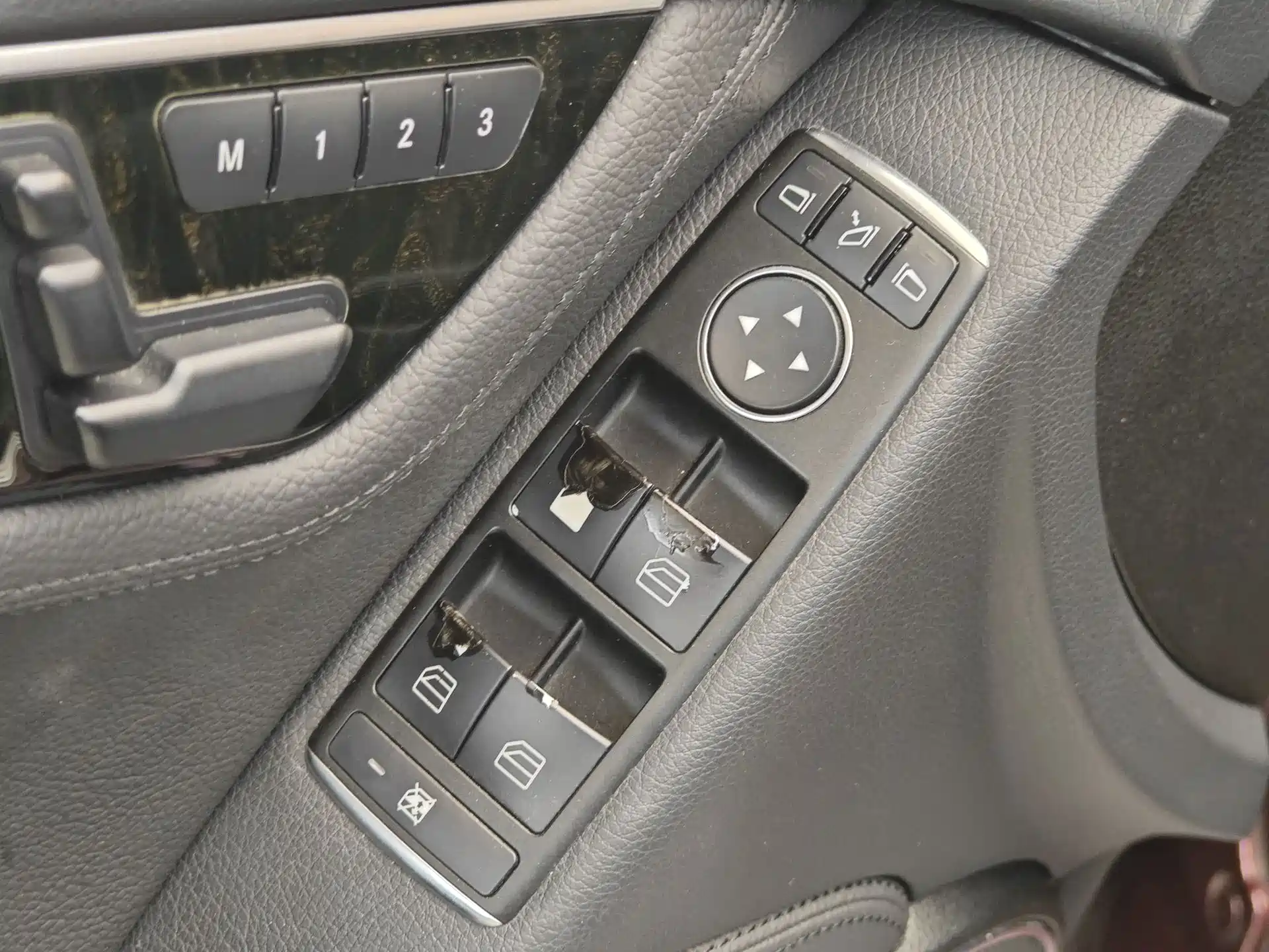 Фото 18 - Mercedes-Benz C-Class