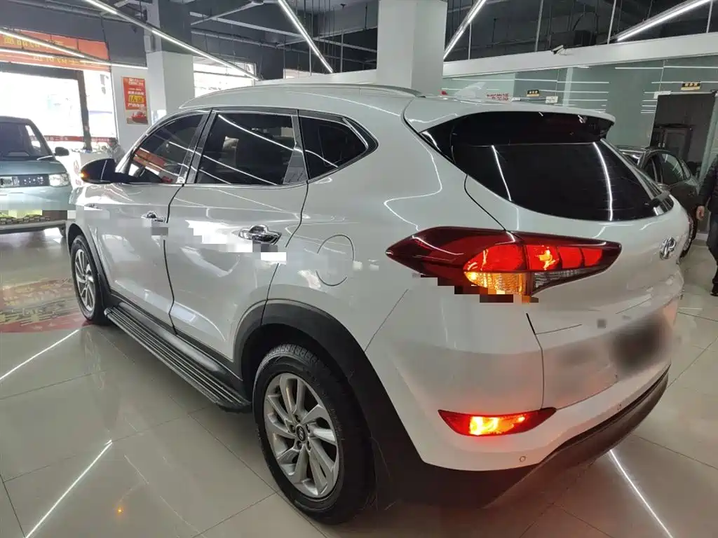 Hyundai Tucson 2015 1.6T Dual Clutch 2WD Smart фото 5