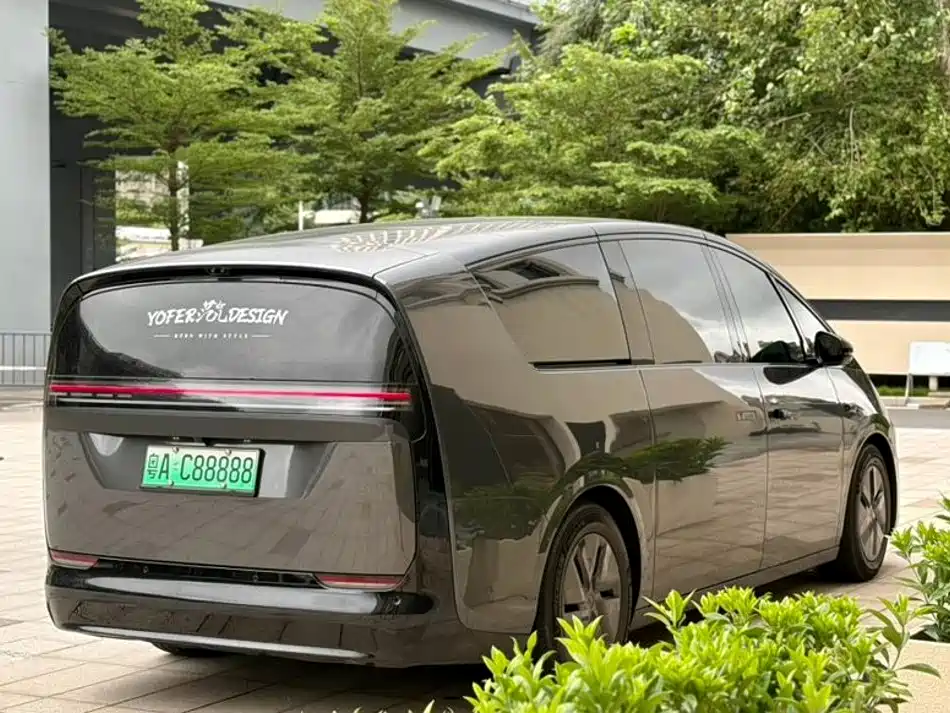 Li Auto MEGA 2024 2024 Ultra