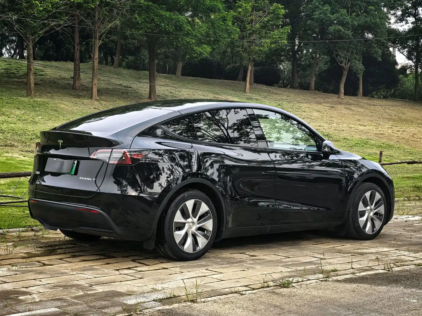 Tesla Model Y 2021 2021 Standard Range Rear-Wheel Drive