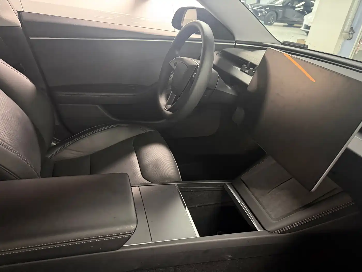 Фото 13 - Tesla Model 3