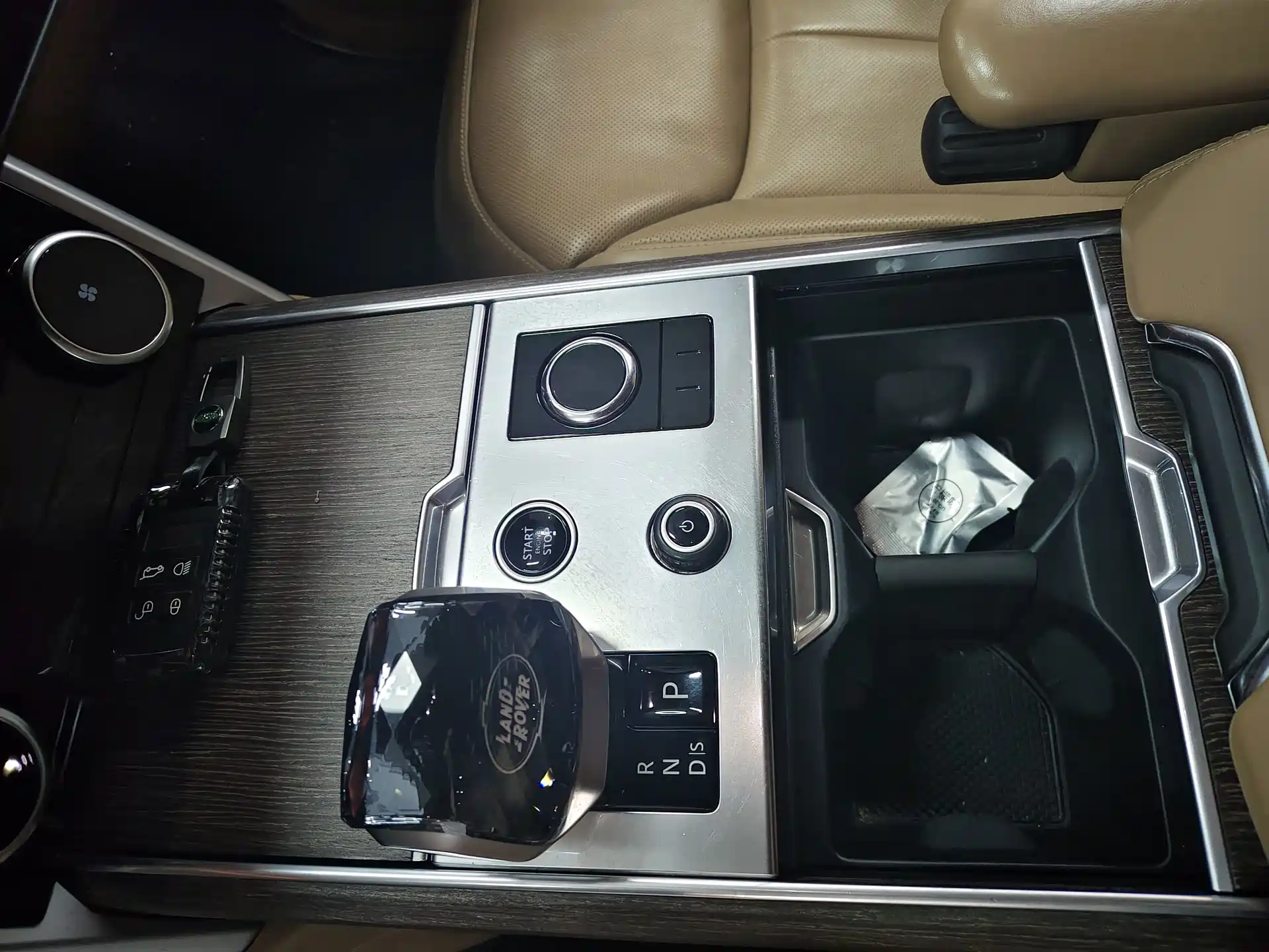 Фото 23 - Land Rover Range Rover