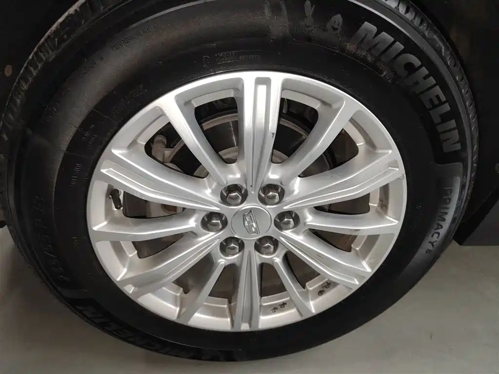 Cadillac XT5 2018 28E AWD Technology Model фото 21