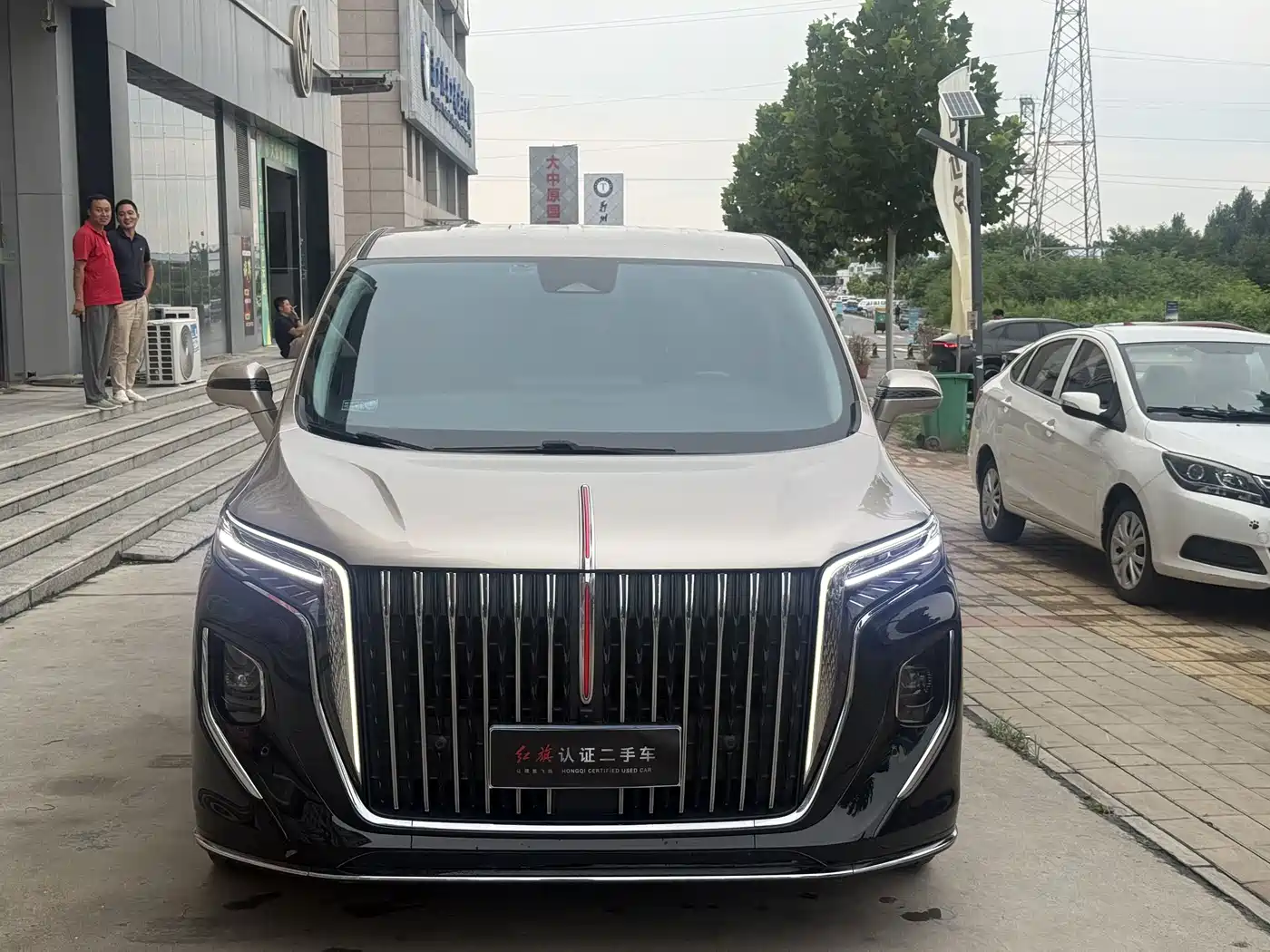 Hongqi HQ9 2023 2023 2.0T Smart Connect Flag Enjoy Edition