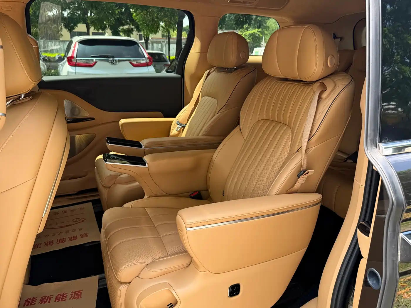 Voyah Auto Voyah Dreamer 2025 PHEV AWD Flagship Kunpeng Edition фото 11