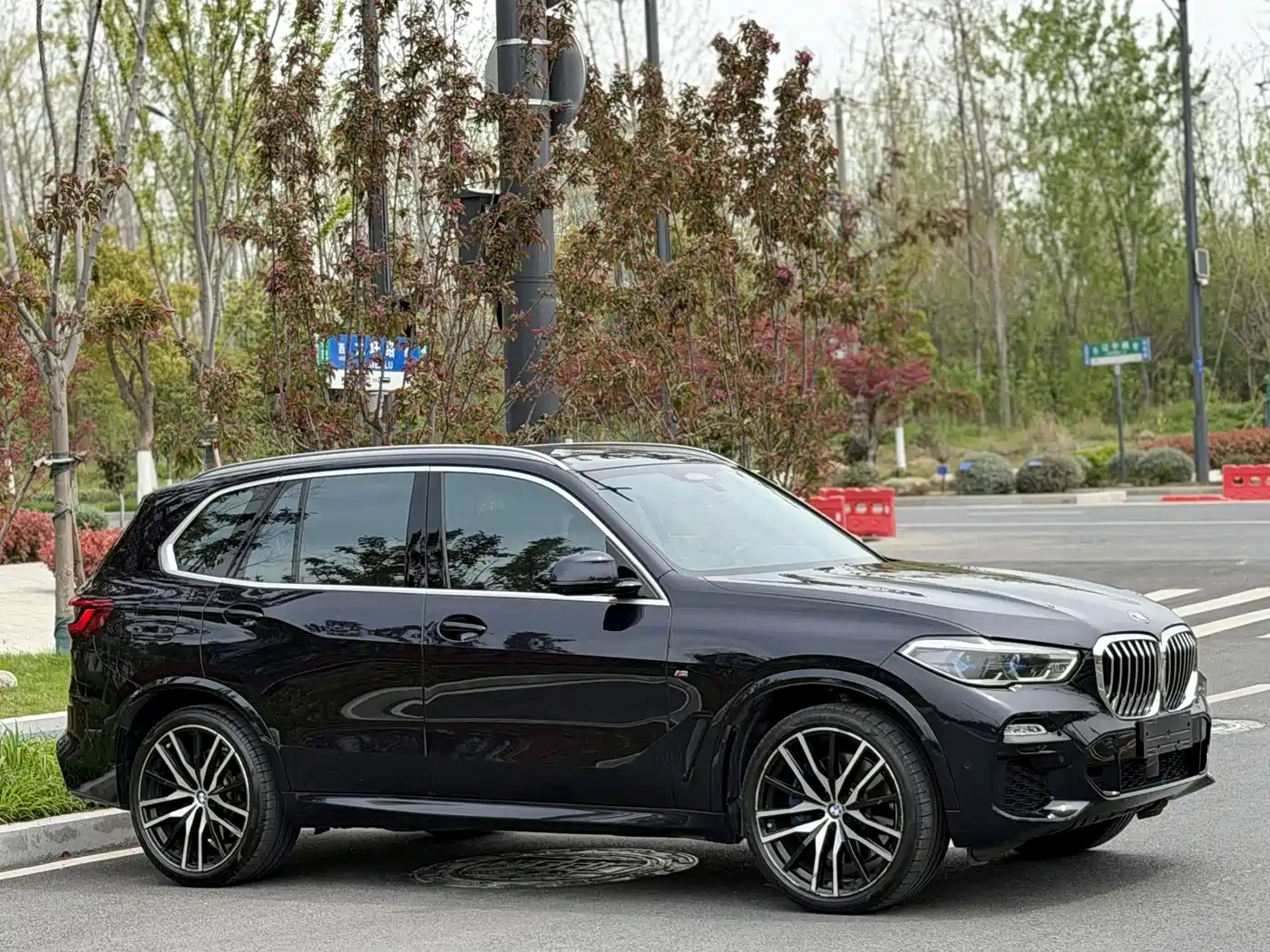 BMW X5 (Import) 2020 xDrive40i Premium M Sport Package фото 3