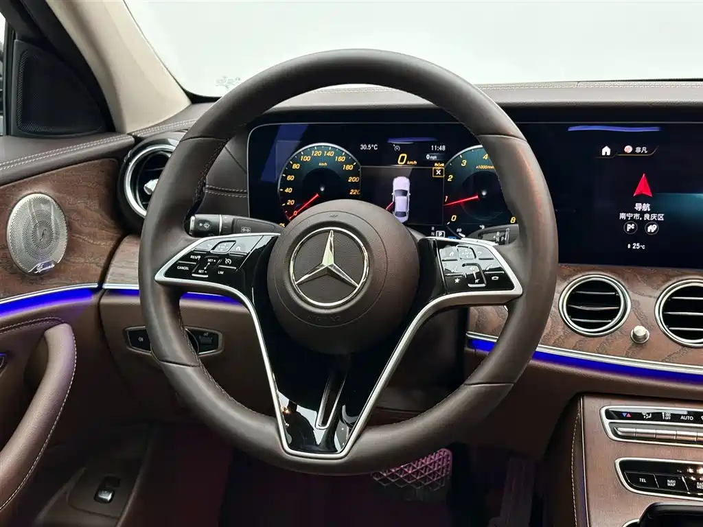  E CLASS