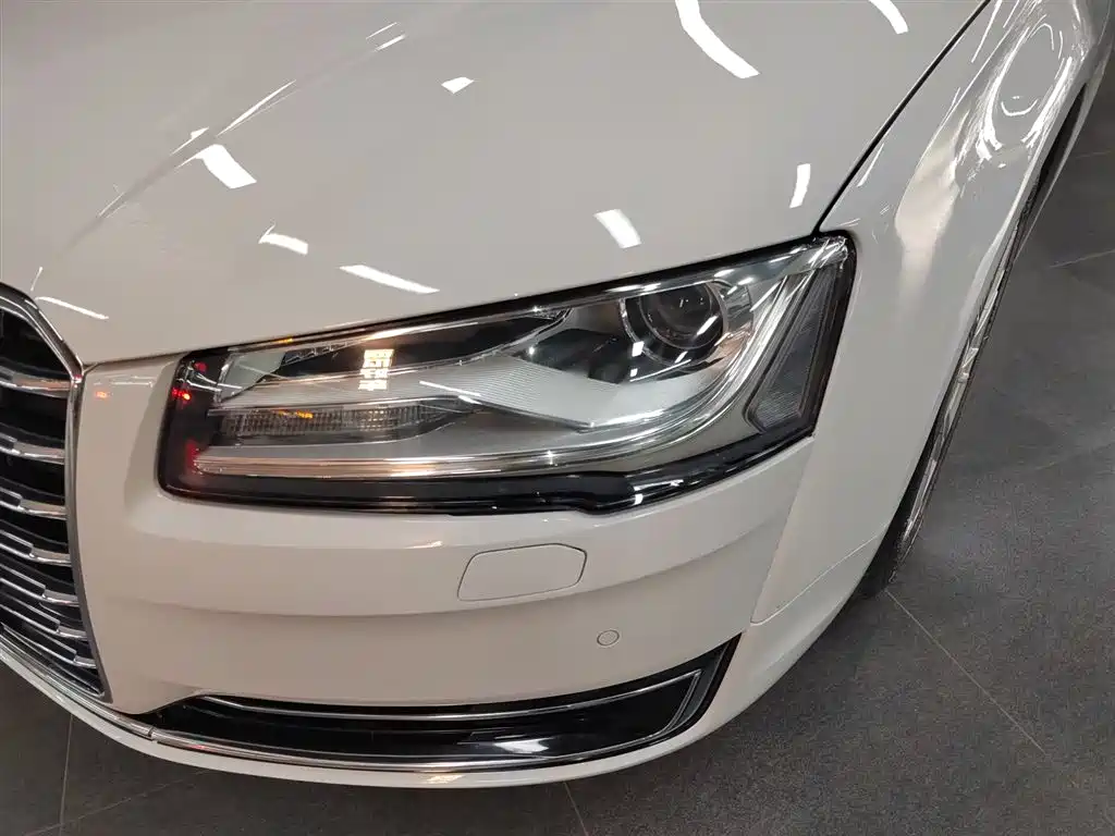Audi A8 2014 A8L 45 TFSI quattro Comfort фото 15