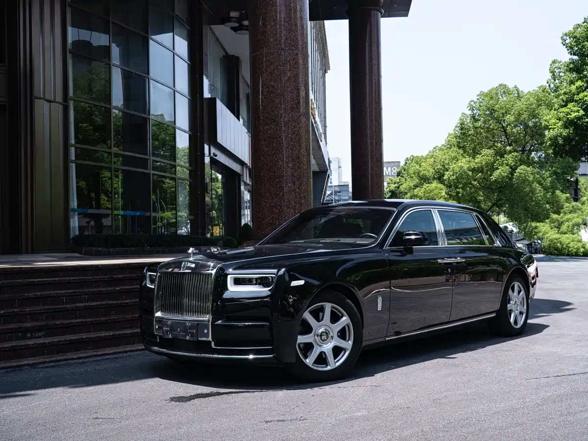 Rolls-Royce Phantom 2018 6.7T Long Wheelbase Version