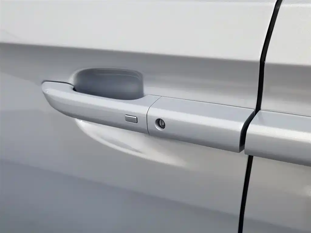 BUICK GL8 NEW ENERGY