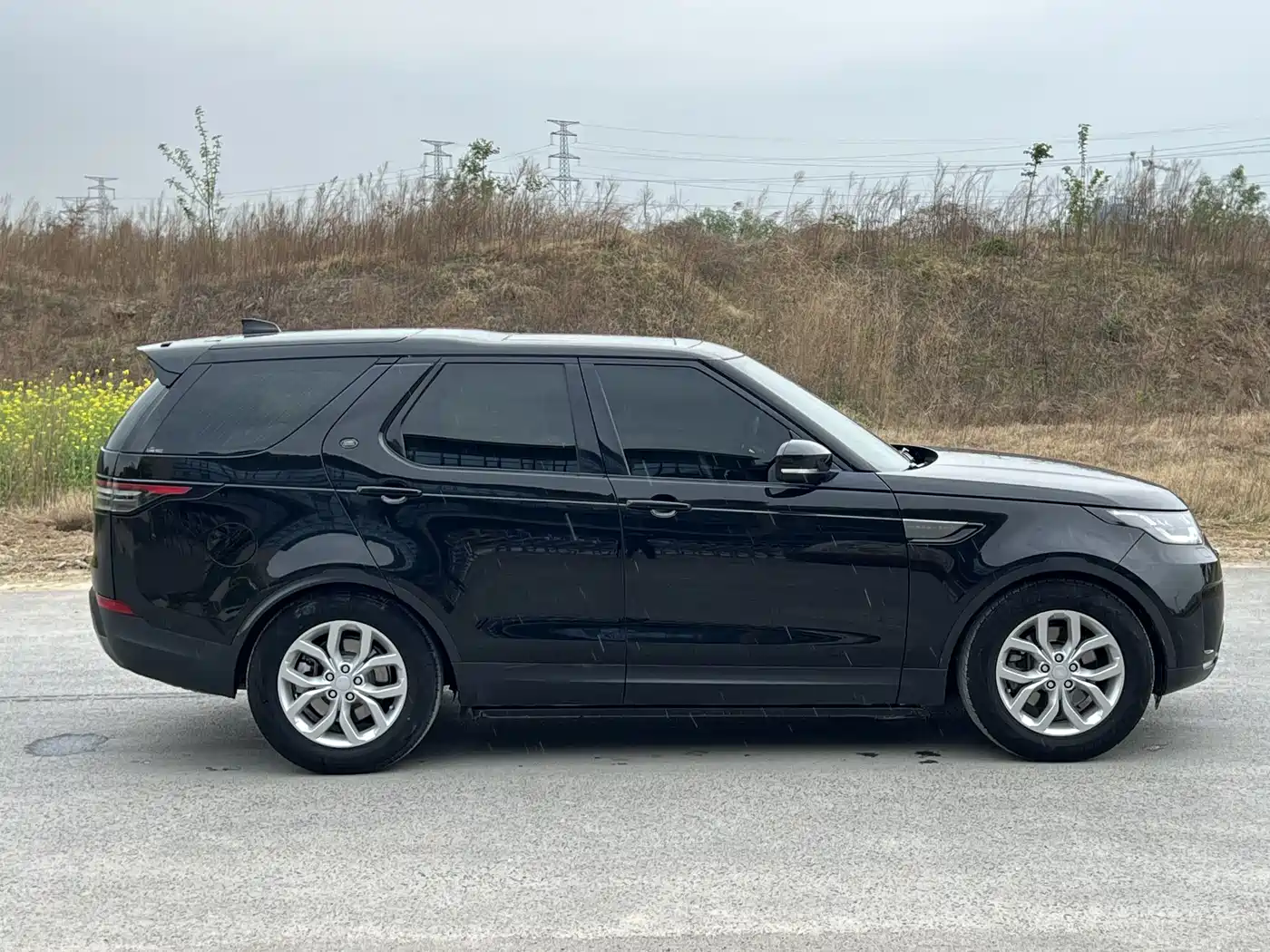 Land Rover Discovery 2017 3.0 SC V6 SE фото 7