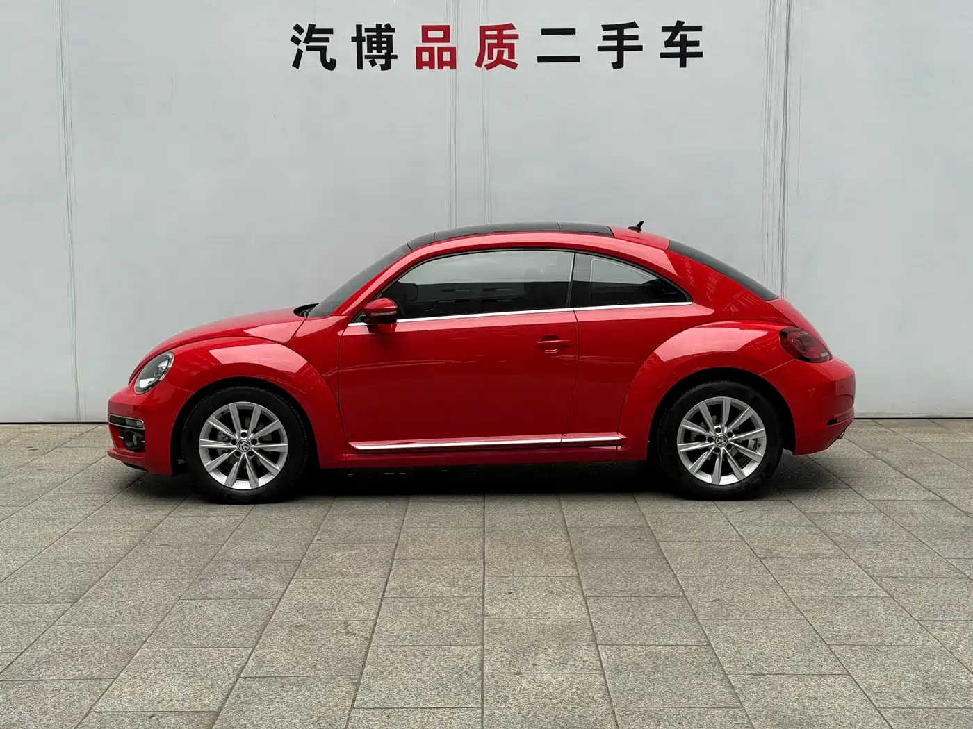 Volkswagen Beetle 2017 180TSI Style фото 8
