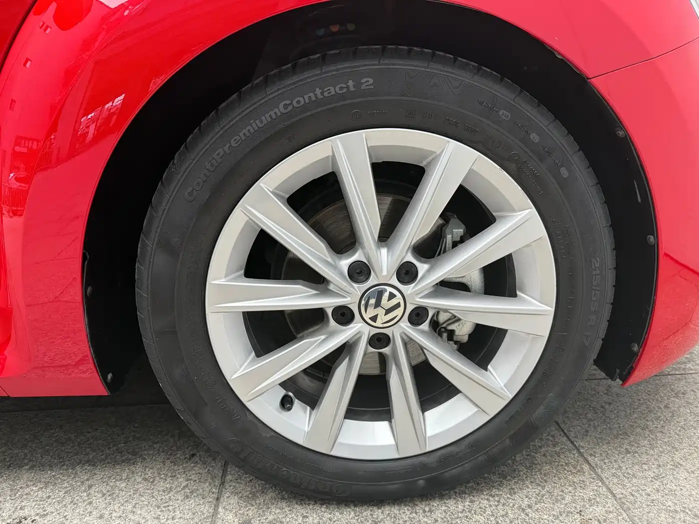 Volkswagen Beetle 2017 180TSI Style фото 22