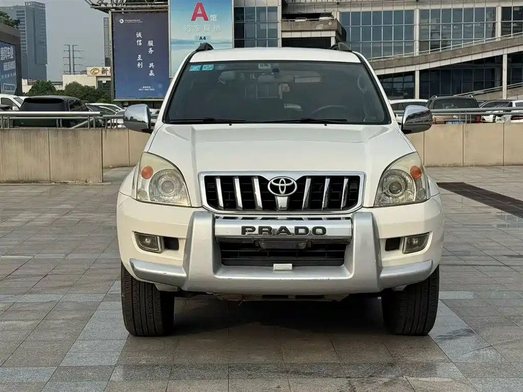 Toyota Prado (Import) 2010 2.7L Automatic Standard фото 2