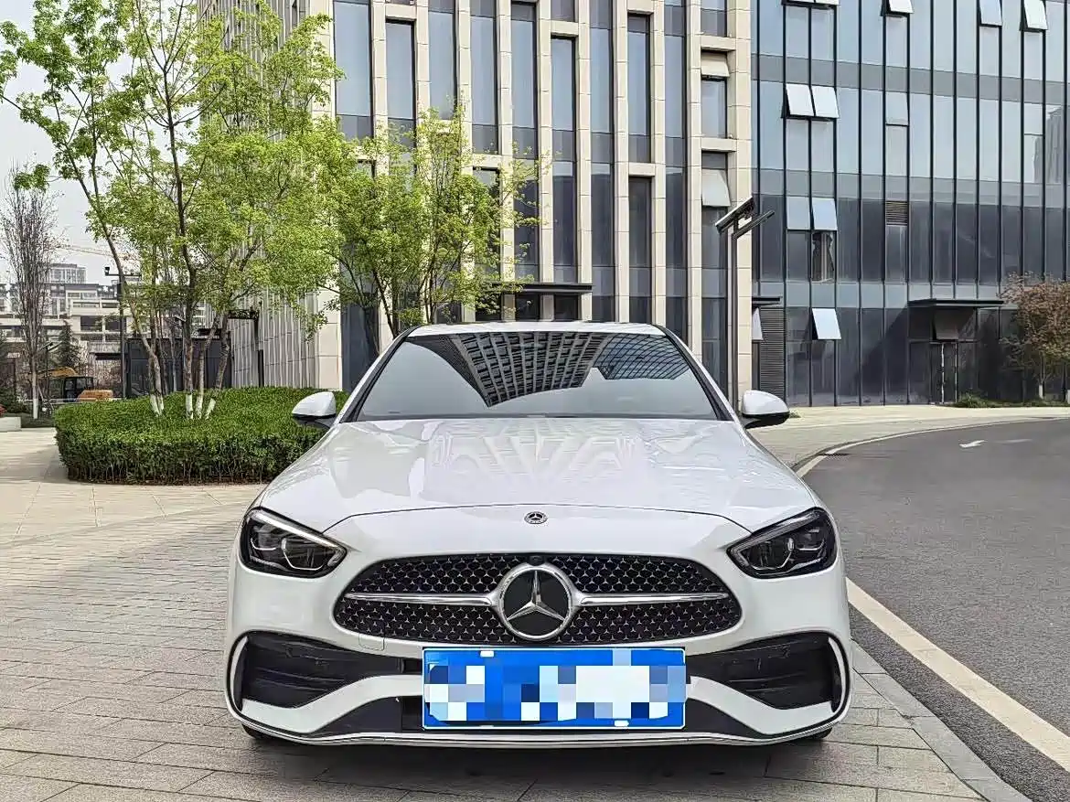 Mercedes-Benz C-Class 2023 Facelift C 200 L Sport Edition фото 2