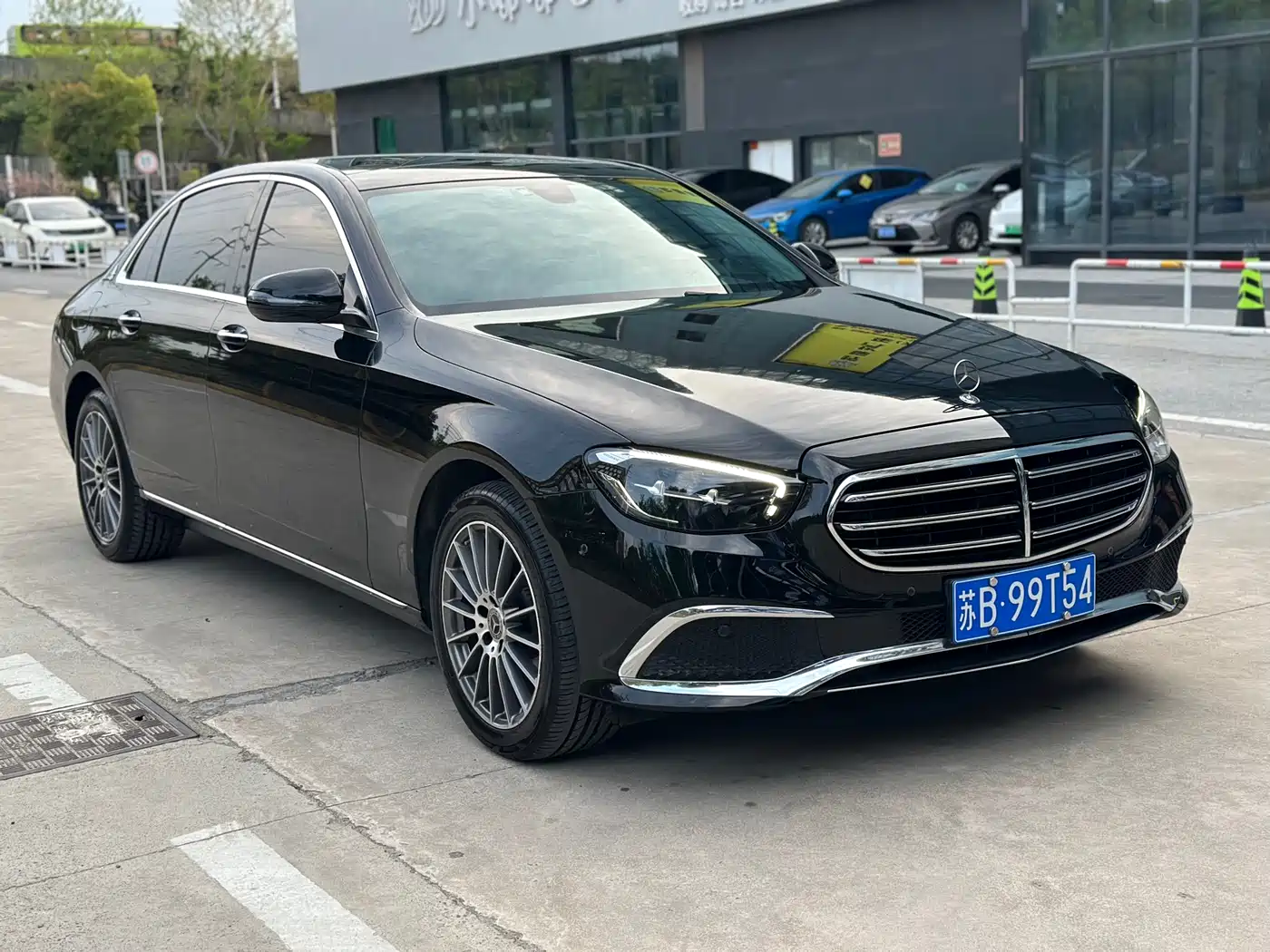 E CLASS
