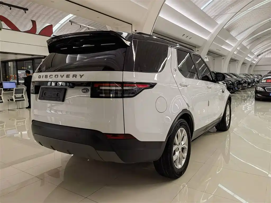 Land Rover Discovery 2020 3.0 SC V6 SE фото 3