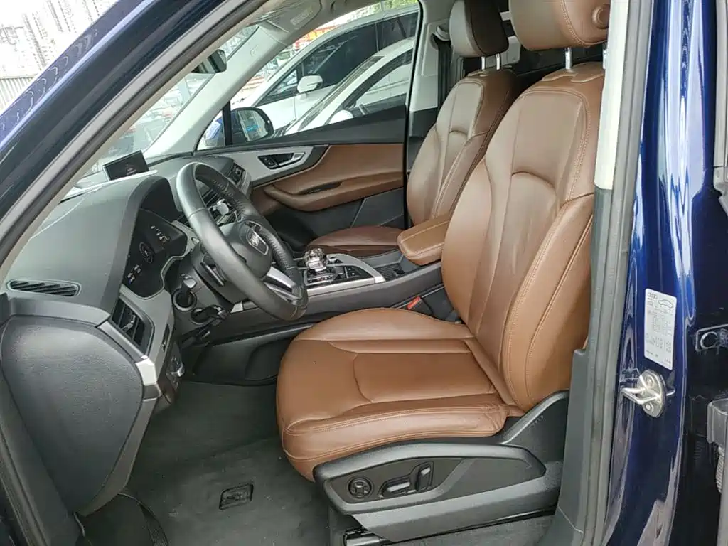 Audi Q7 2019 45 TFSI Comfort фото 15