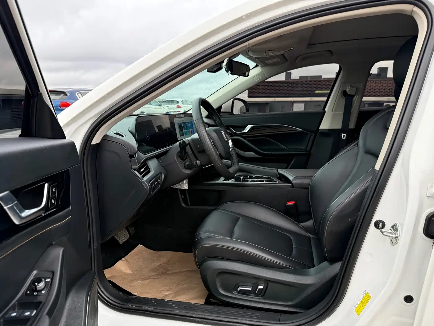Фото 5 - Besturn B70