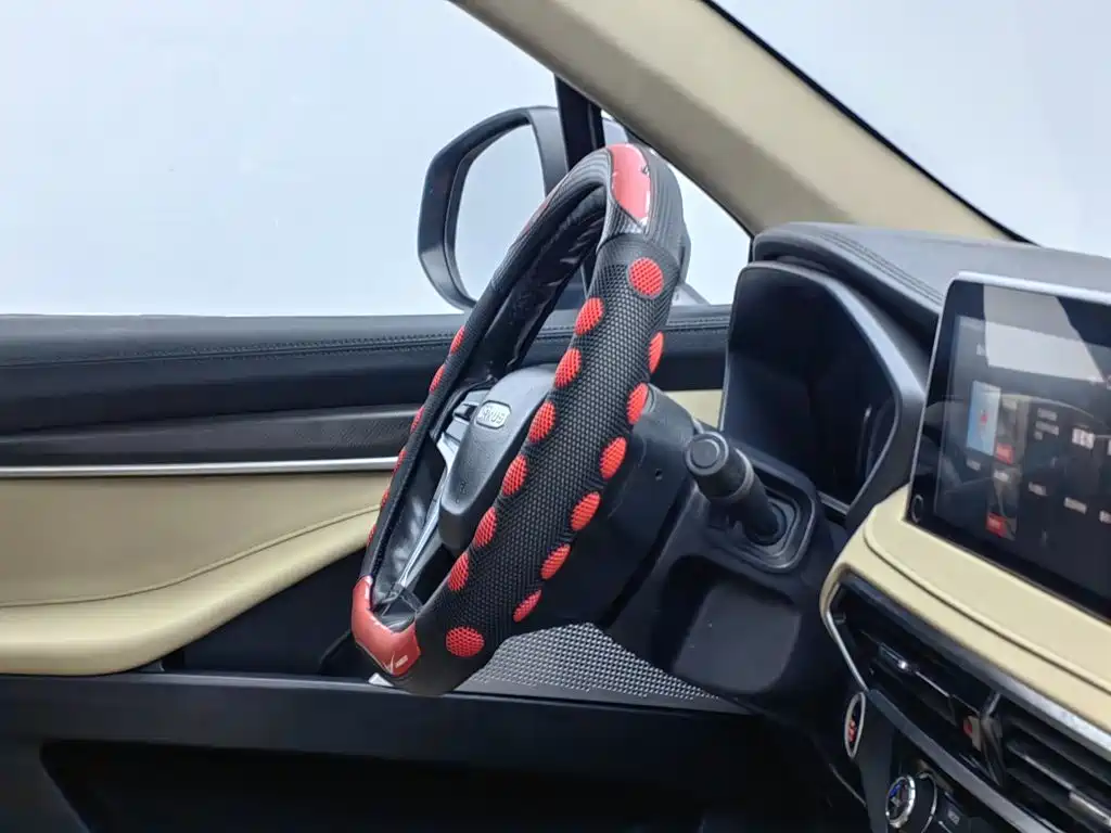 SAIC Maxus D90 2019 2017 2.0T Automatic 2WD Uranus