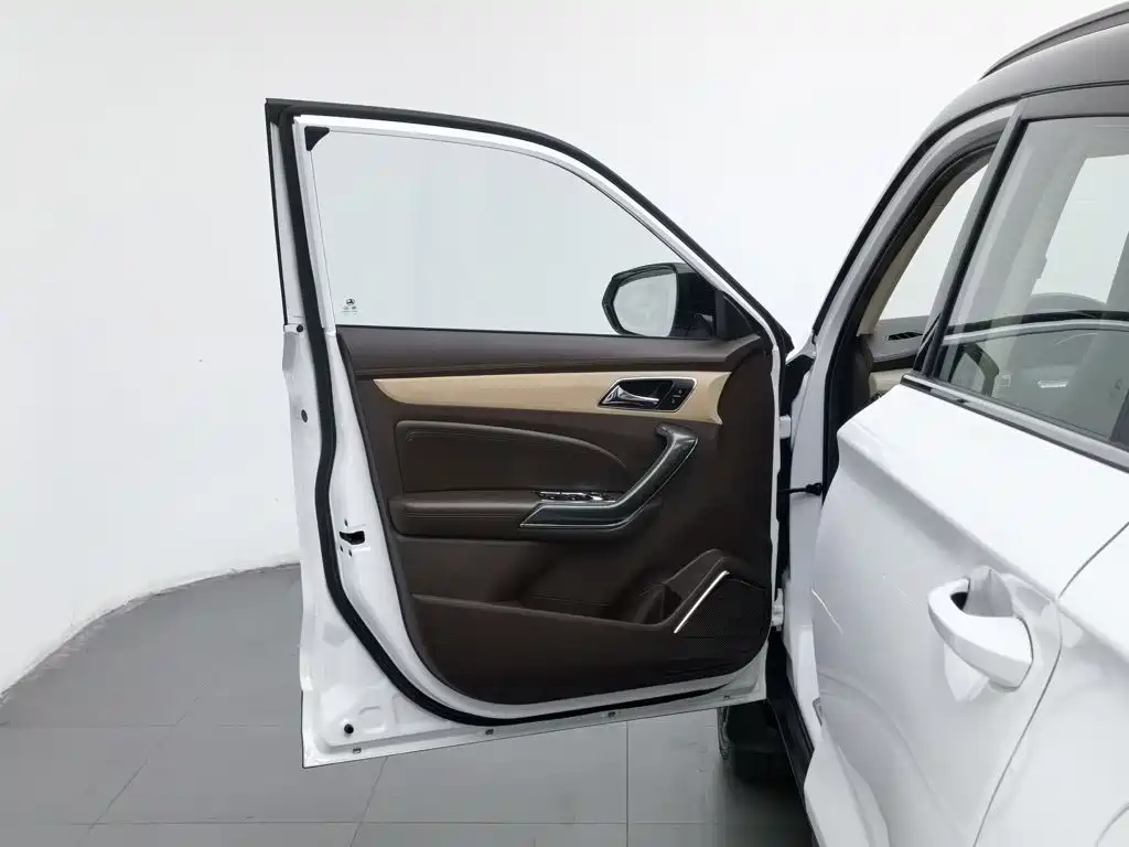 Leopaard CS9 2018 2018 1.5T CVT Energetic Edition
