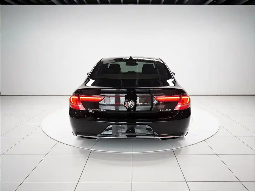 Buick LaCrosse 2018 Model 20T Elite Edition фото 4