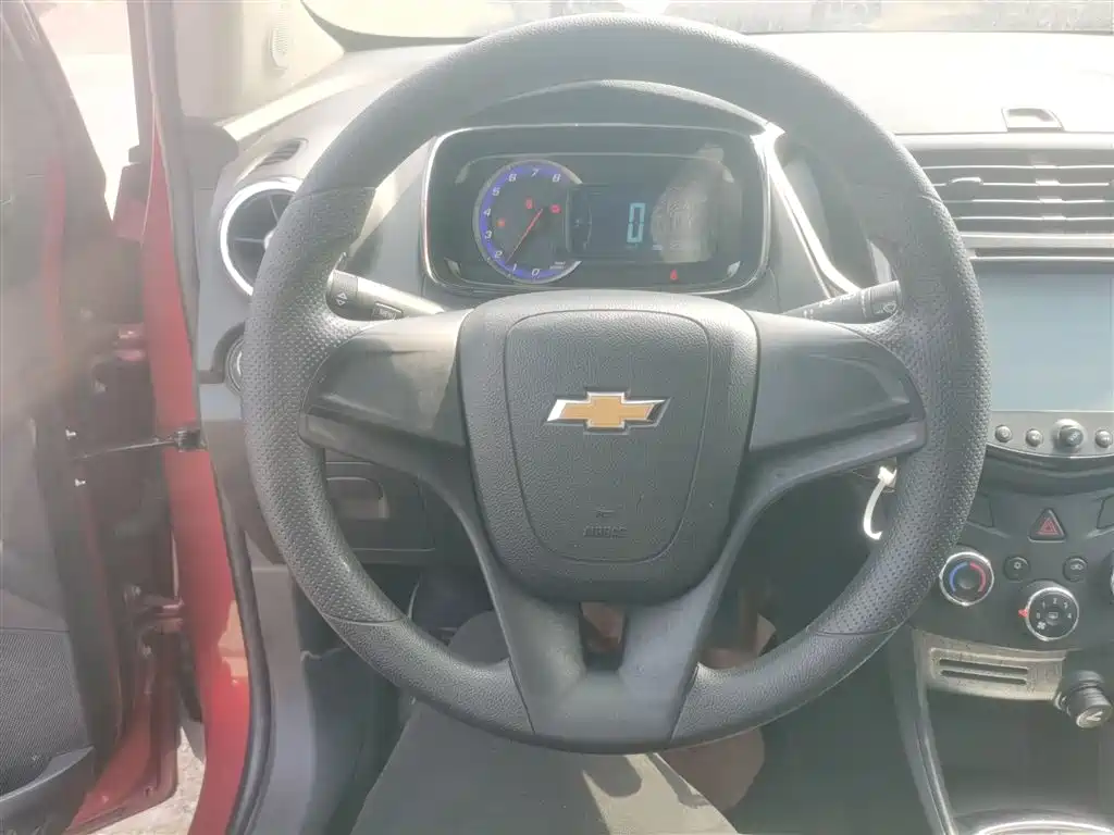 Chevrolet Trax 2014 1.4T Manual 2WD Comfort фото 7