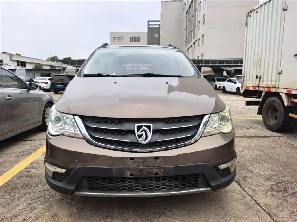Baojun 730 2014 2014 1.5L Manual Comfort 7-seater
