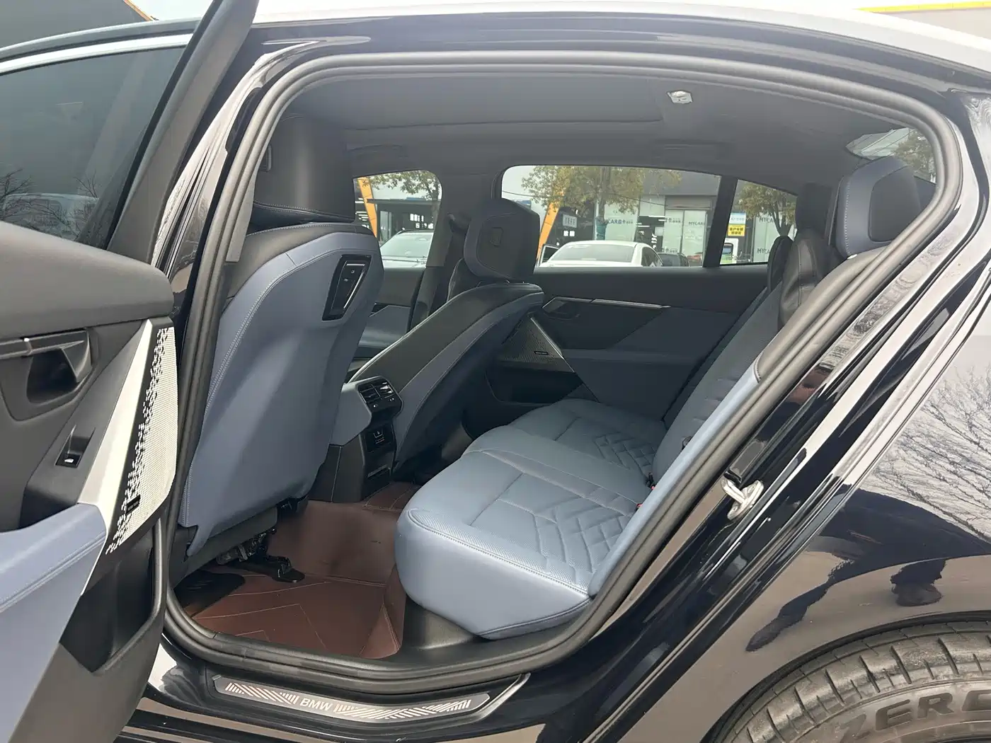 BMW i5 2024 eDrive 35L Premium Luxury Package фото 7