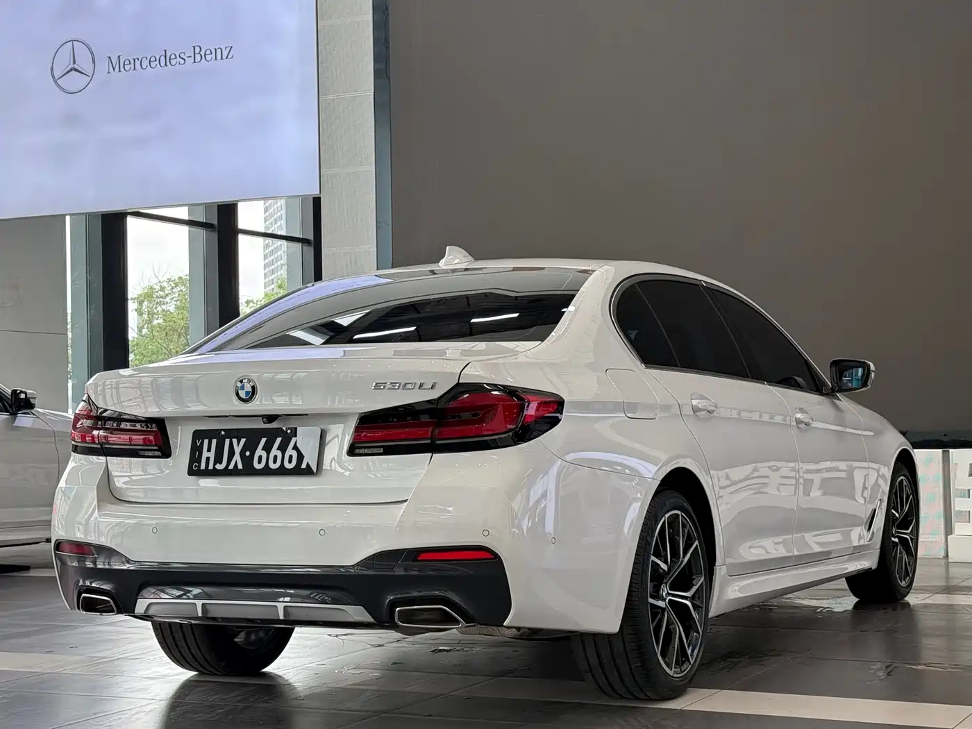 BMW 5 Series 2021 530Li Premium M Sport Package фото 5
