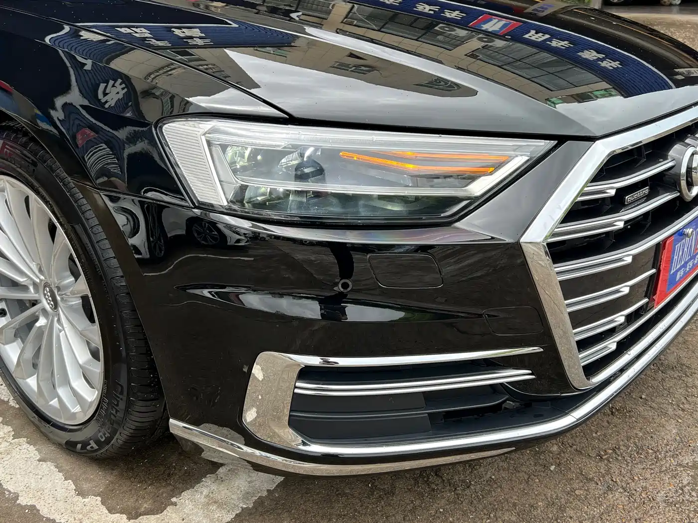 Фото 21 - Audi A8